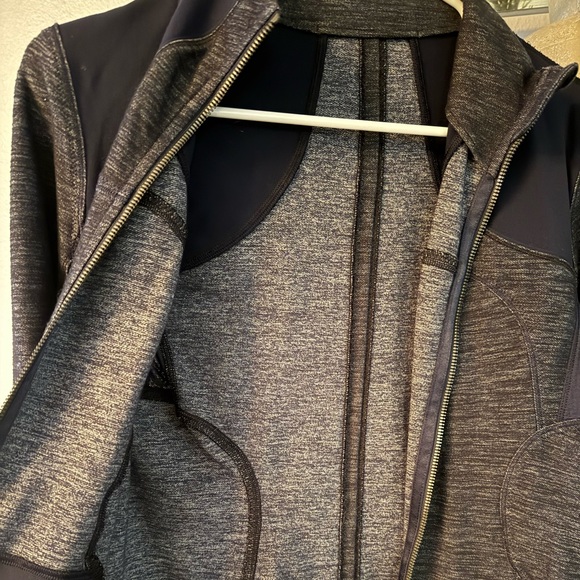 Lululemon Jacket - Picture 7 of 7